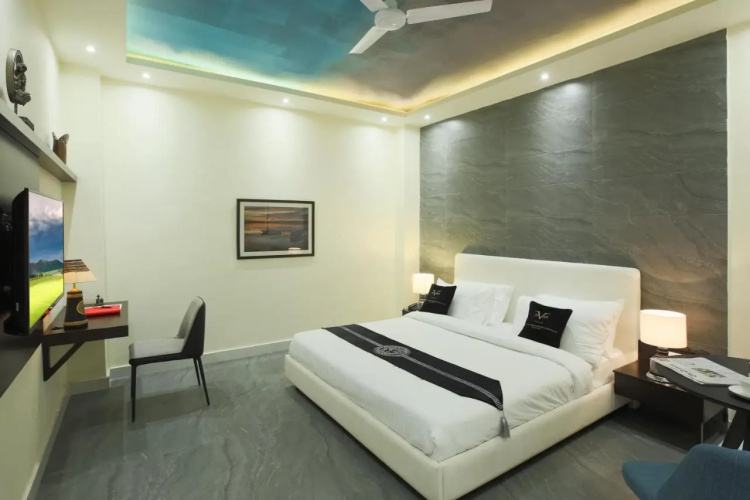 Mohan Tulip Hotel