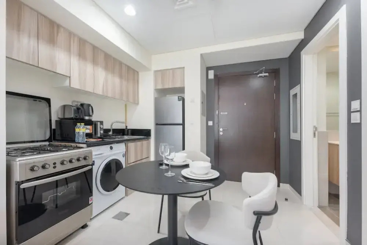Tranquil 1BR Hideaway in Damac Hills