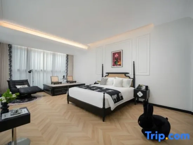 Deluxe Family Suite