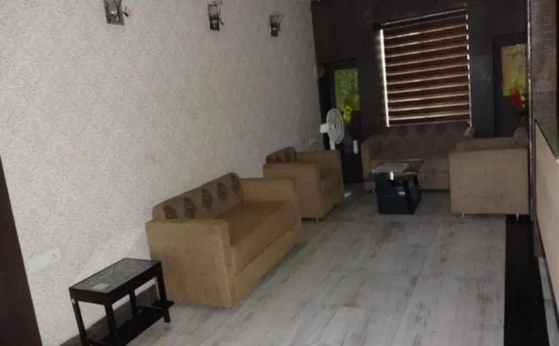 Hotel Anushree