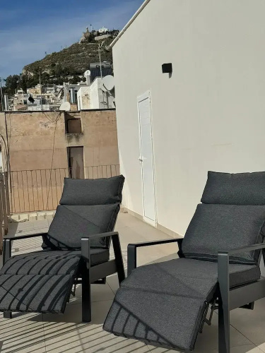 Skyfall Penthouse with Acropolis View