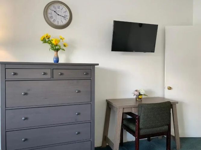 International Inn Underbay