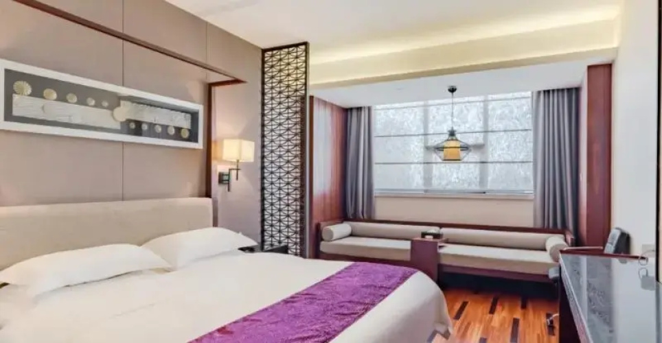 Junting Huafeng Hotel