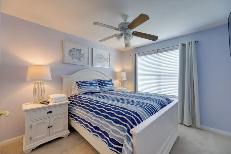 Game Room & Community Perks! Ocean View Retreat