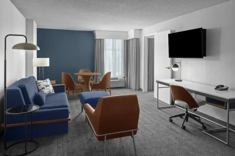 1 Bedroom Suite