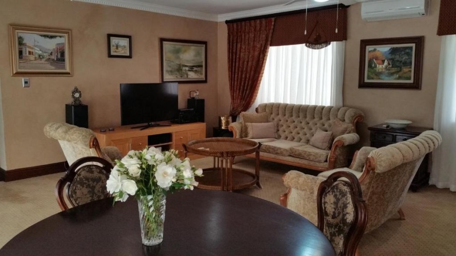 2 Bedrooms Apartment with view