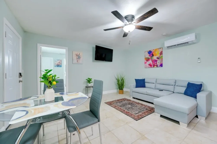 1 Bedroom Apartment