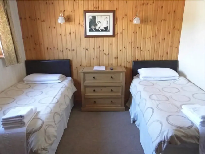 Marine Hotel