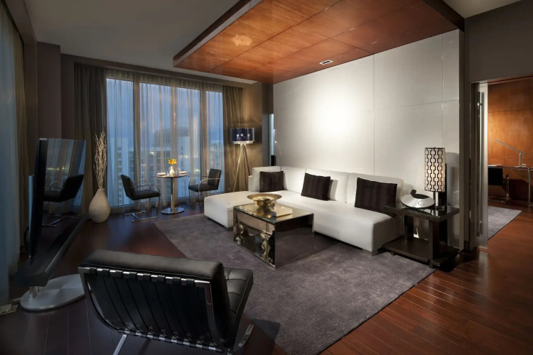 Hotel Beaux Arts, Autograph Collection