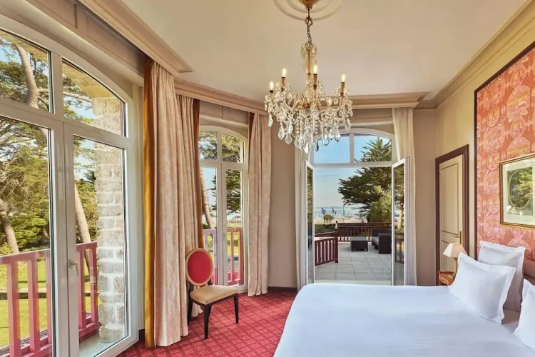 Deluxe Double Suite with sea view