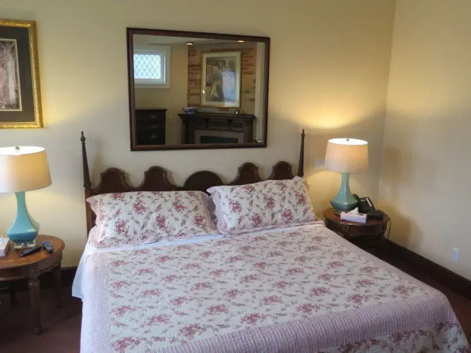 Madison Manor Boutique Hotel