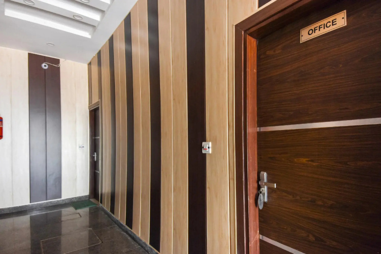 OYO 15947 Hotel Prabhat