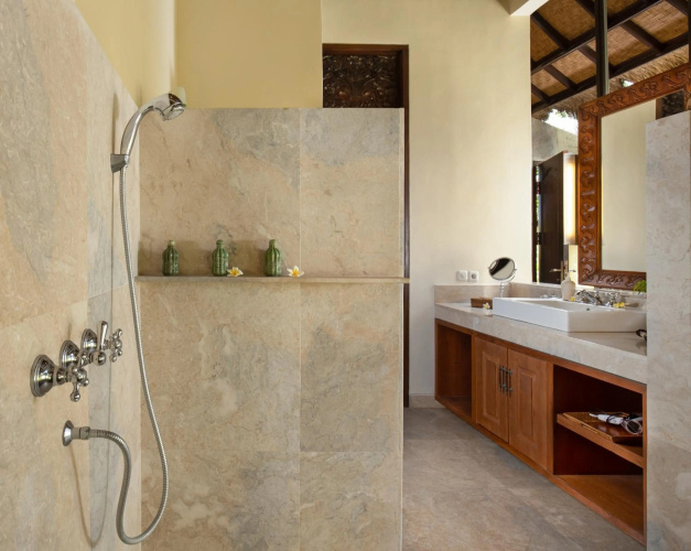 Alam Anda Ocean Front Resort & Spa
