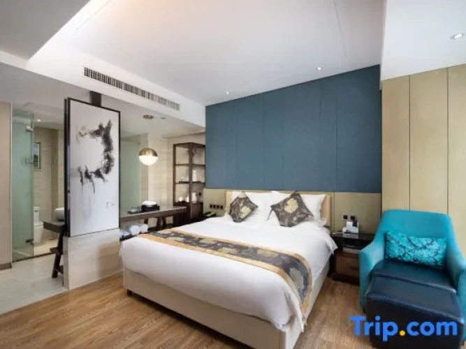Deluxe Double room with view