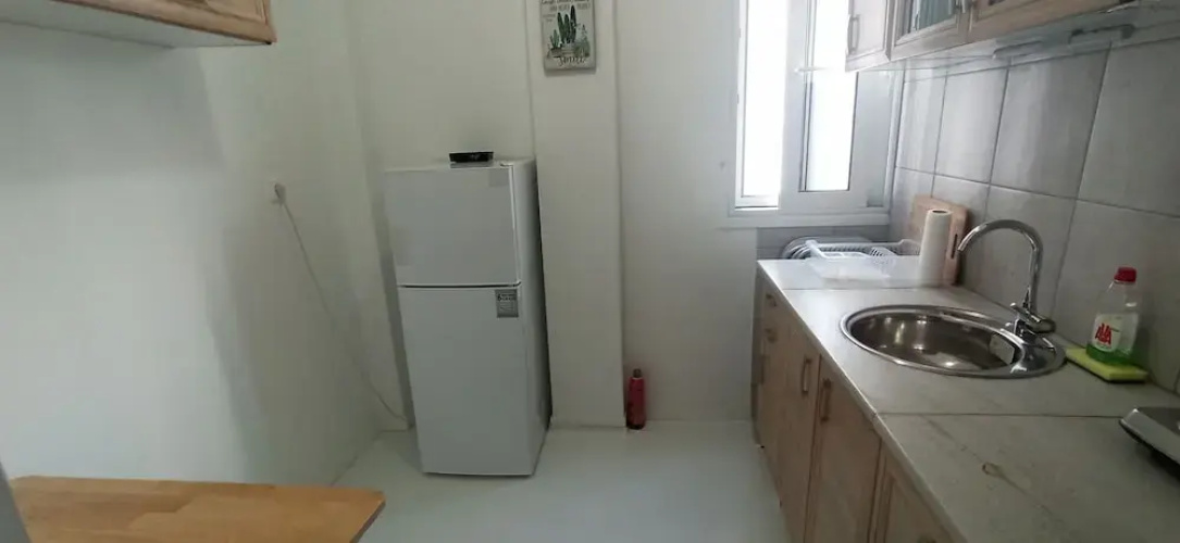 2 Bed Flat - Sleeps 5 - Parking - Wifi