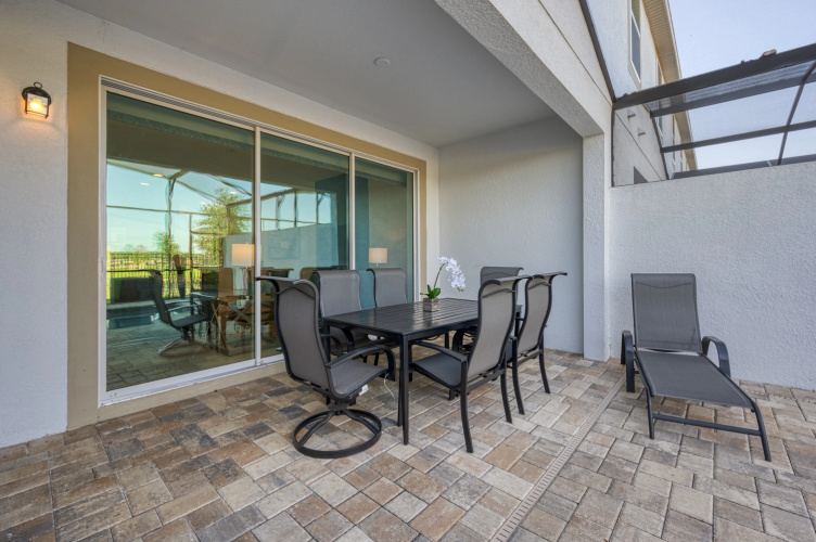 Comfortable villa with private pool near Disney