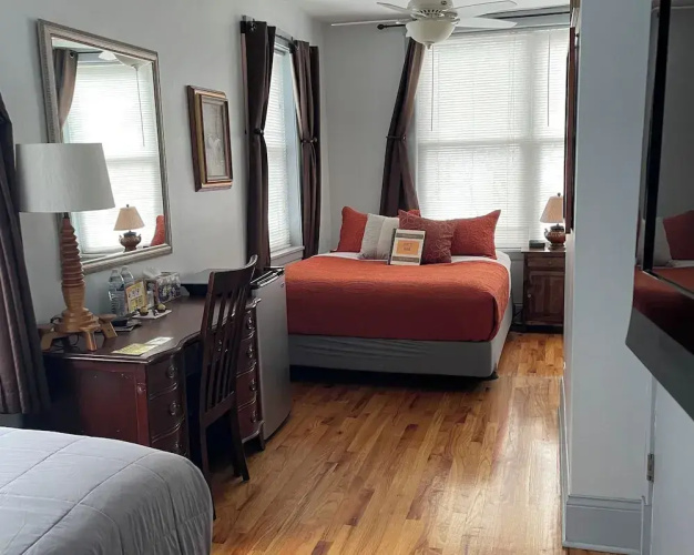 Ray's Bucktown B&B