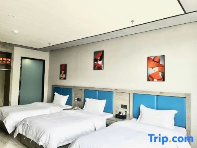 Business Triple room
