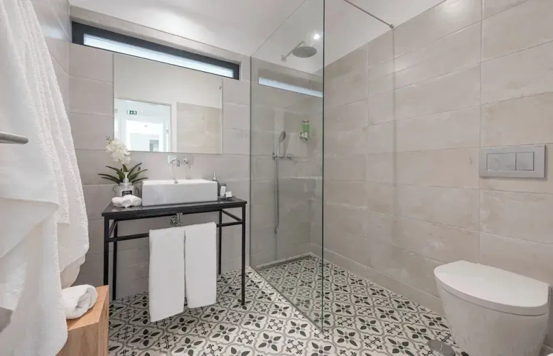 Deluxe Double room with balcony and with garden view