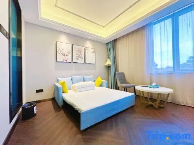 Deluxe Double Suite