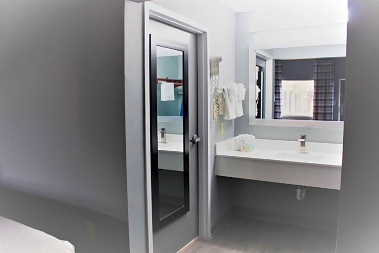 Quadruple Suite