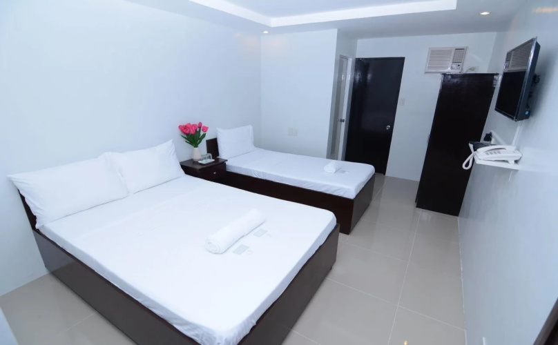Obrero Suites