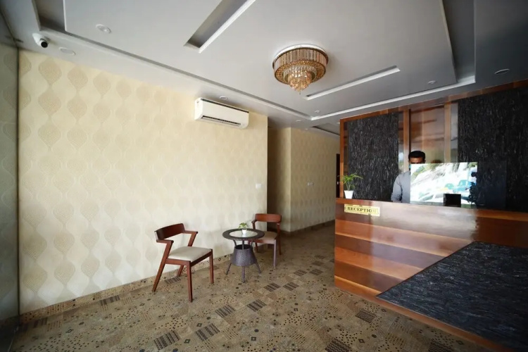 Hotel Neerja Inn