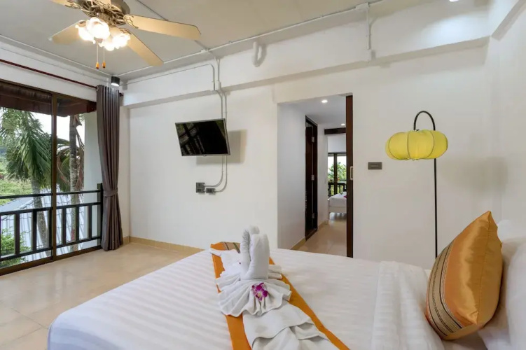 Grand Pool Villa