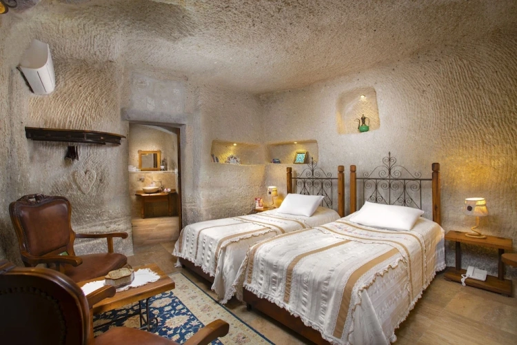 Economy Cave Twin room