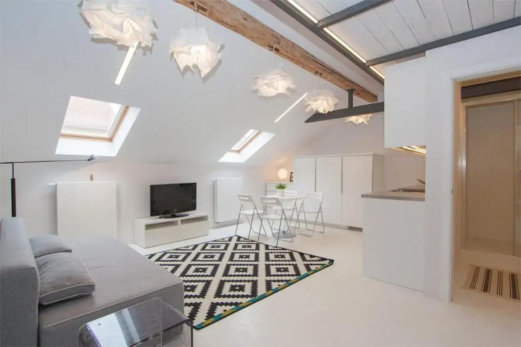 Upper Town Apartment