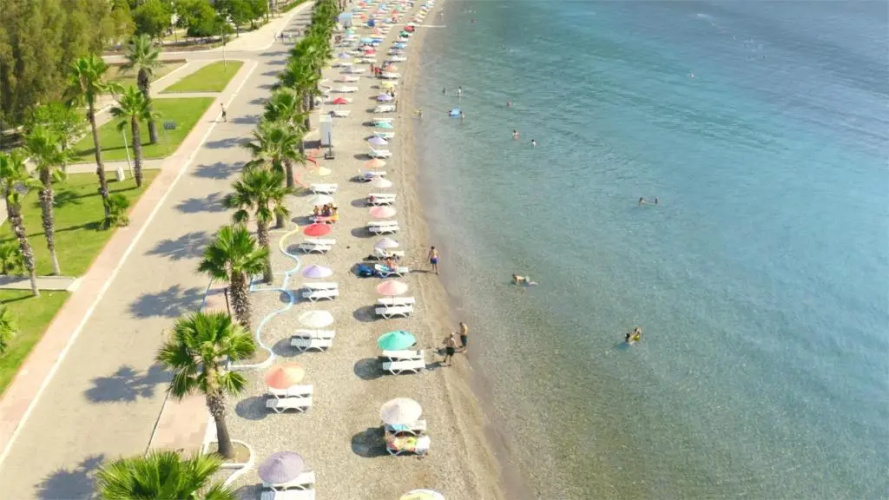 Dolunay Suit & Beach