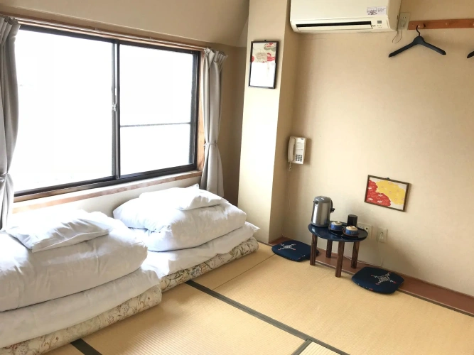 (futon beds) Twin room