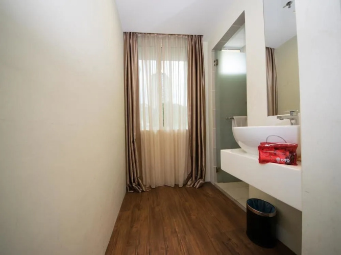 OYO 114 Sandpiper Hotel