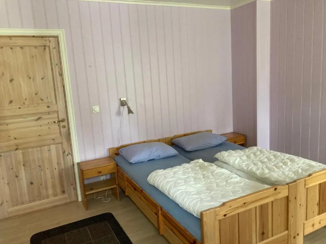 Roste Hyttetun og Camping