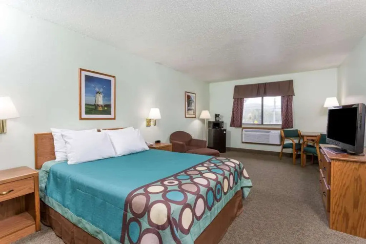 Super 8 Gallipolis Pt Pleasant Area