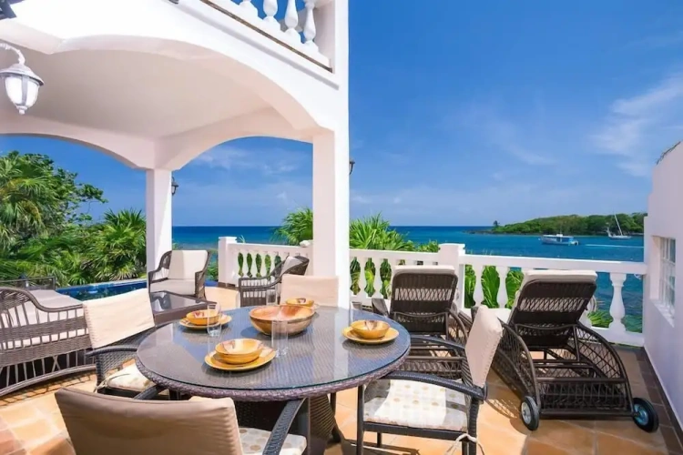 2 Bedrooms Villa with ocean view