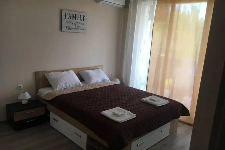 VIP Vision - 214 Entire Flat 2 Beds Two Baths