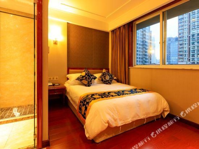Quadruple Family Suite