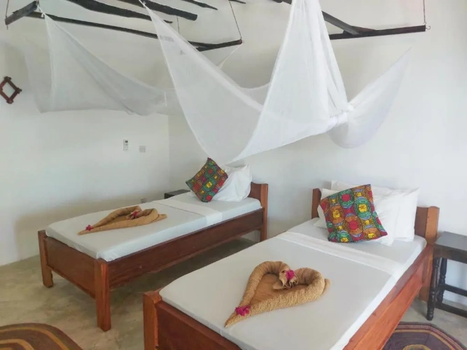 Standard Twin room with sea view