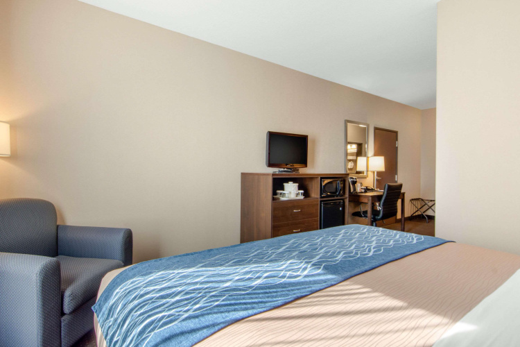 Comfort Inn & Suites
