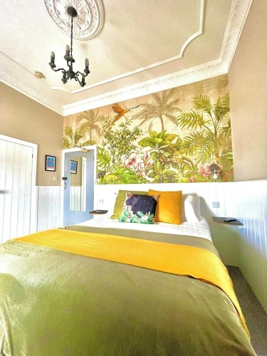 Standard Double room with city view