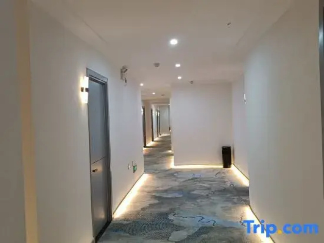 Jiu Long Business Hotel