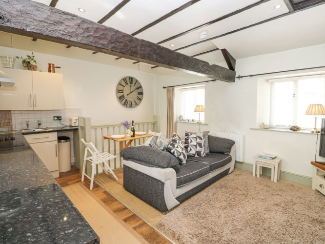 In & Out Cottage