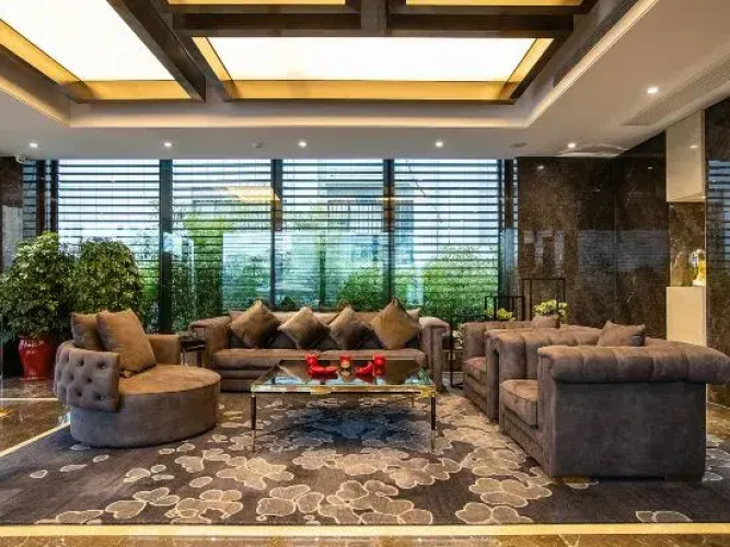 Rose Holiday Hotel