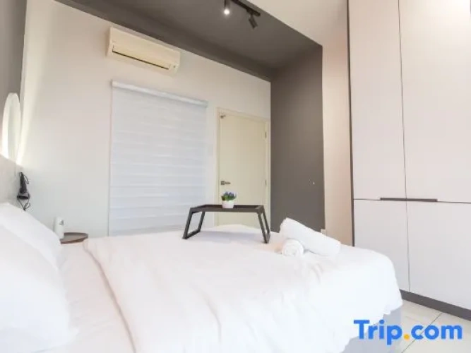 1 Bedroom Suite with balcony