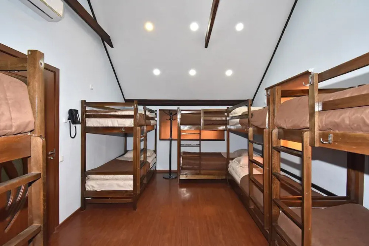 Li-Em Fauna Hostel