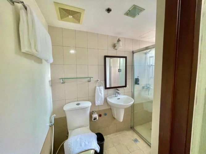 Quadruple Family Suite