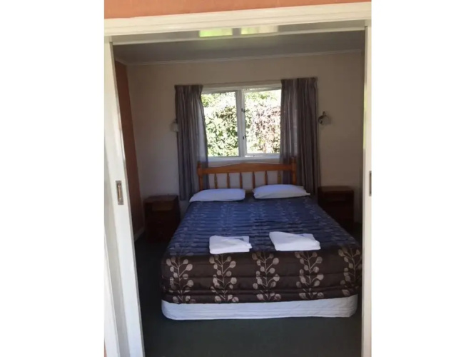 Milton Chalet Motel