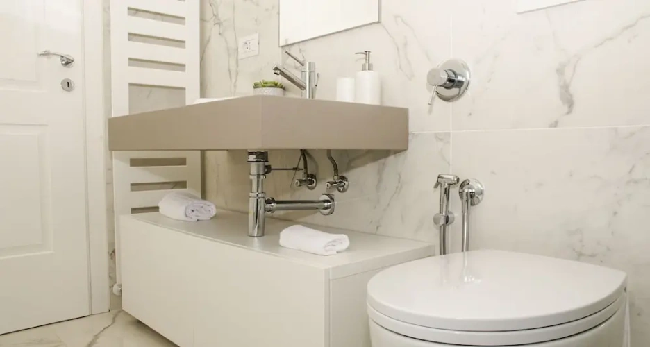 3 Bedrooms Apartment