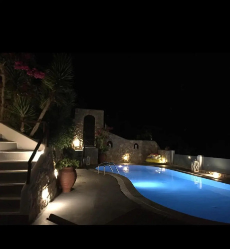 Deus Villa